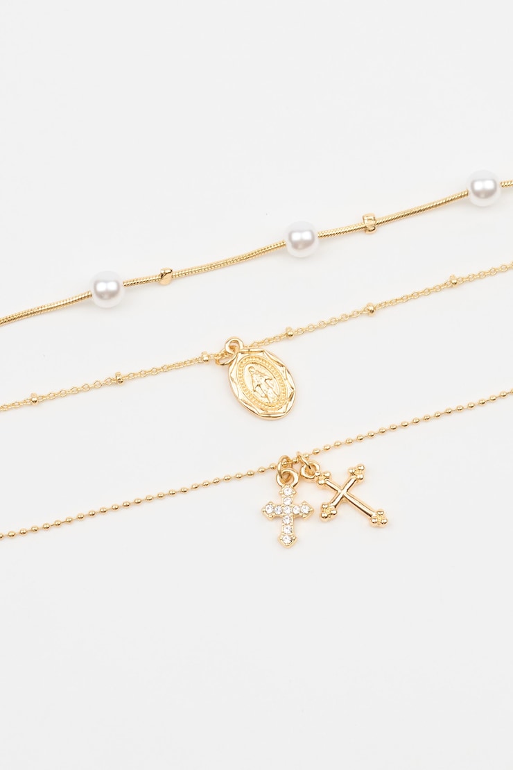 Ensemble de 3 colliers à perles, croix et pendentif