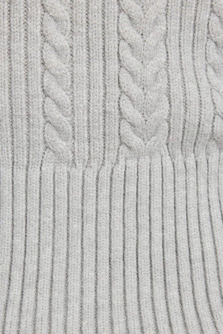Cable Knit Zippy