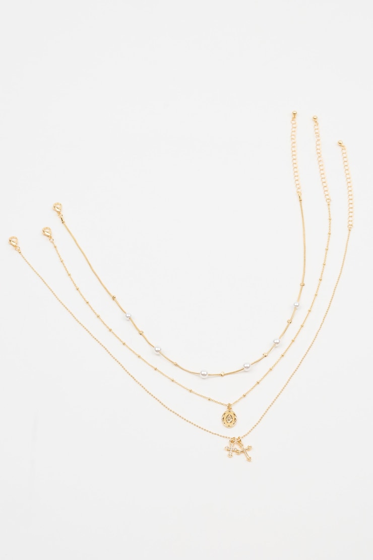 Ensemble de 3 colliers à perles, croix et pendentif