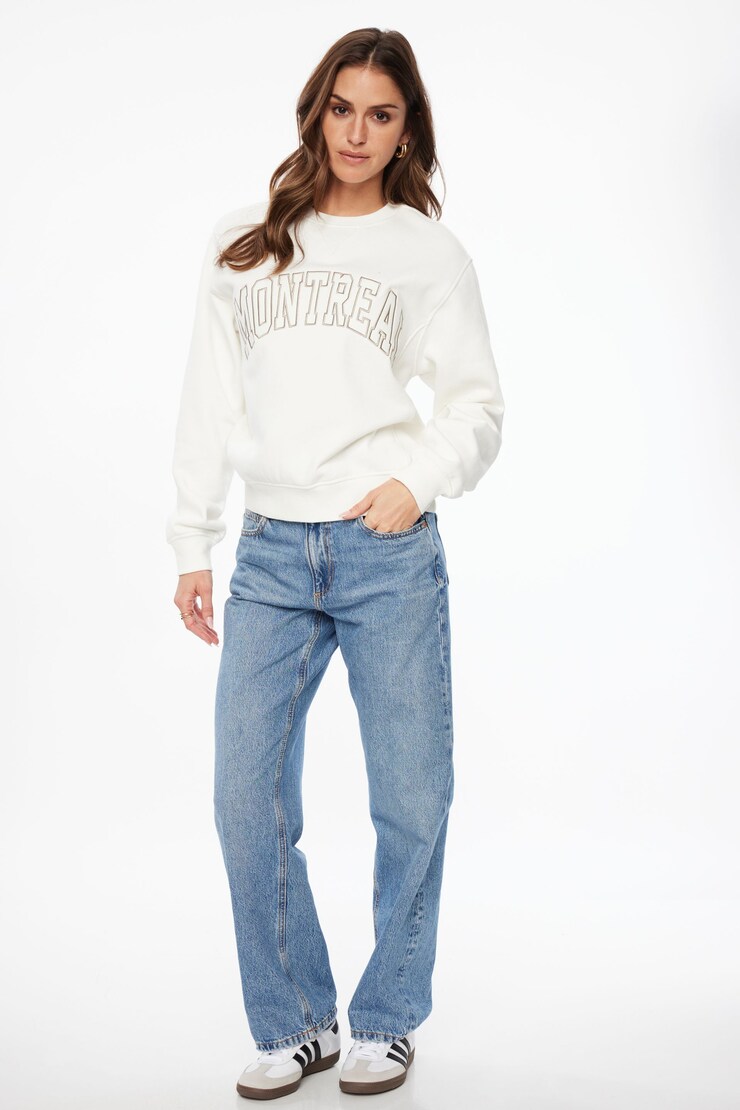 Classic Appliqué Crew Neck Sweatshirt Snow White & Montreal Art large
