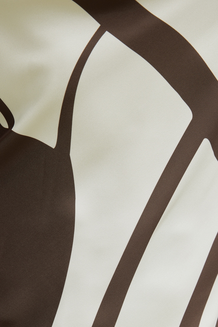 Blouse licou à col châle en satin Camila