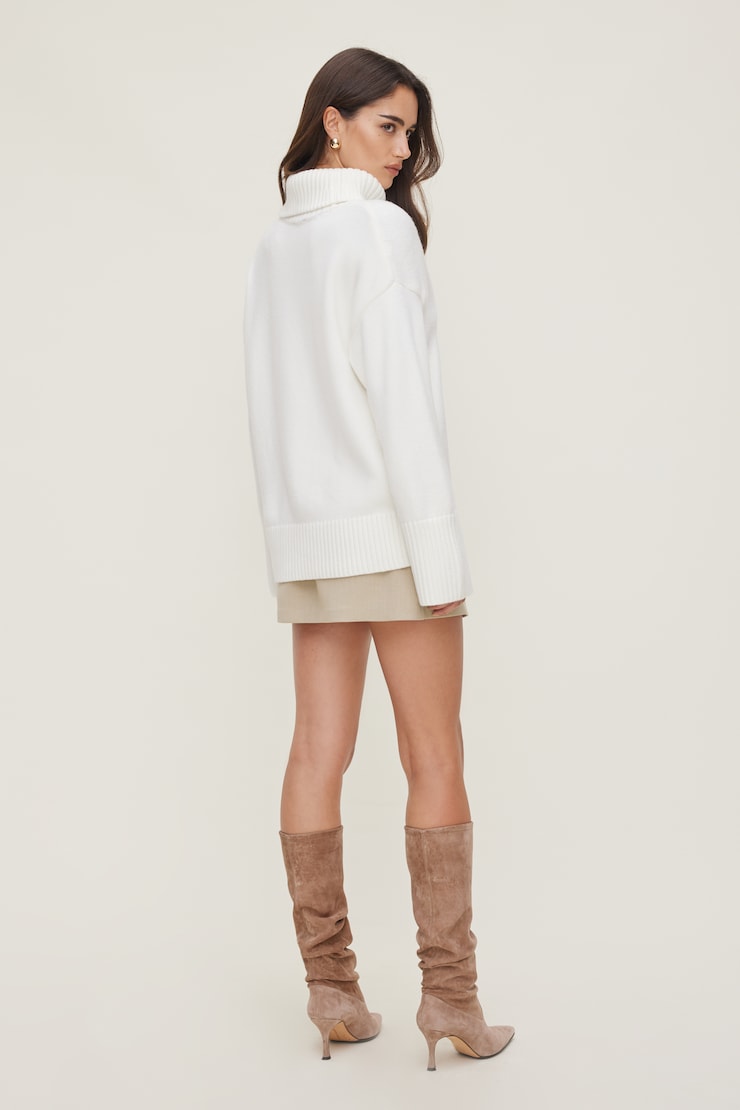 Evy Turtleneck Sweater Snow White large