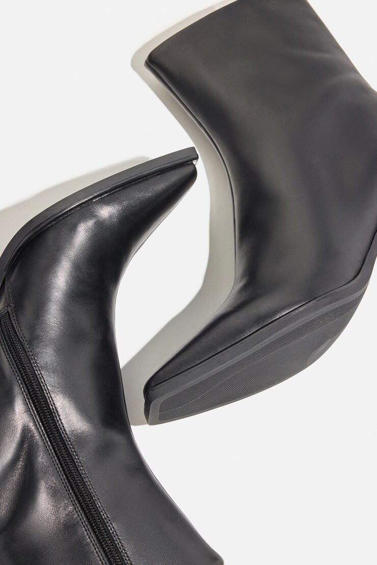 VAGABOND | Hedda Boots Jet Black large