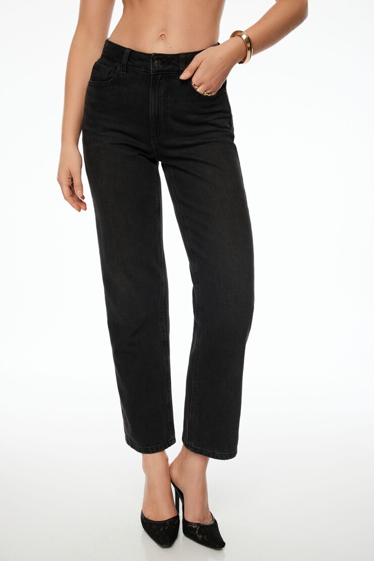 Justina Straight Leg Jeans Washed Black / Mi Amor large