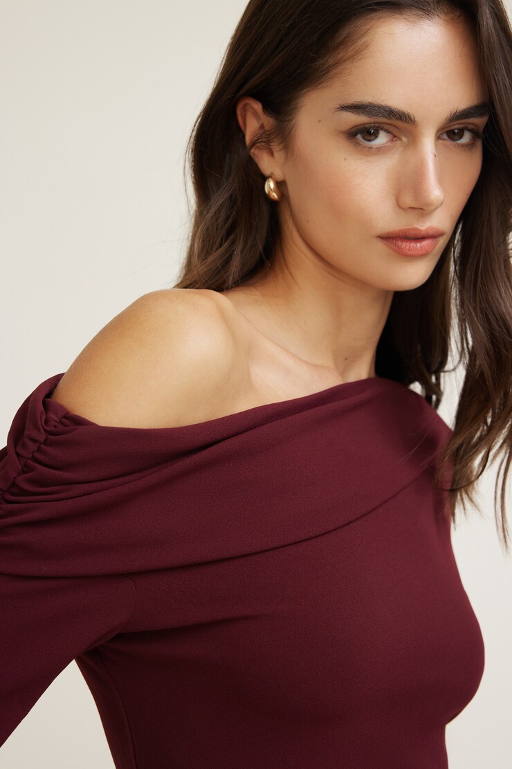 Off Shoulder Crepe Mini Dress Zinfandel Burgundy large