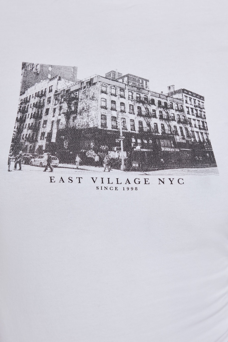 Estelle Longline Tee- US- Test July 14, Bright White with "East Village" Art, large