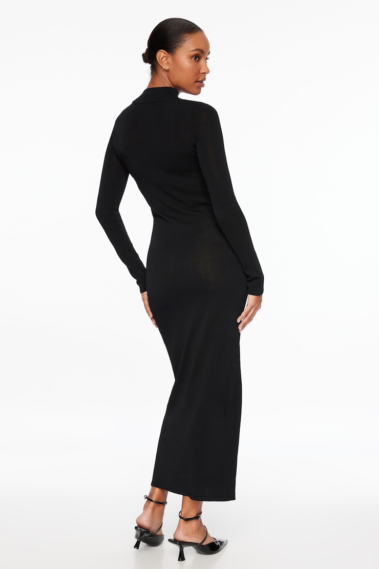 Robe maxi diaphane à col montant Noir encre large